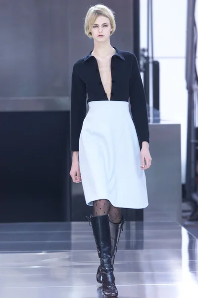 Look 2